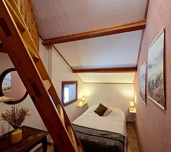 Annot, Gîte de Roncharel, hébergement et randonnée, Mercantour, Alpes de Haute-Provence